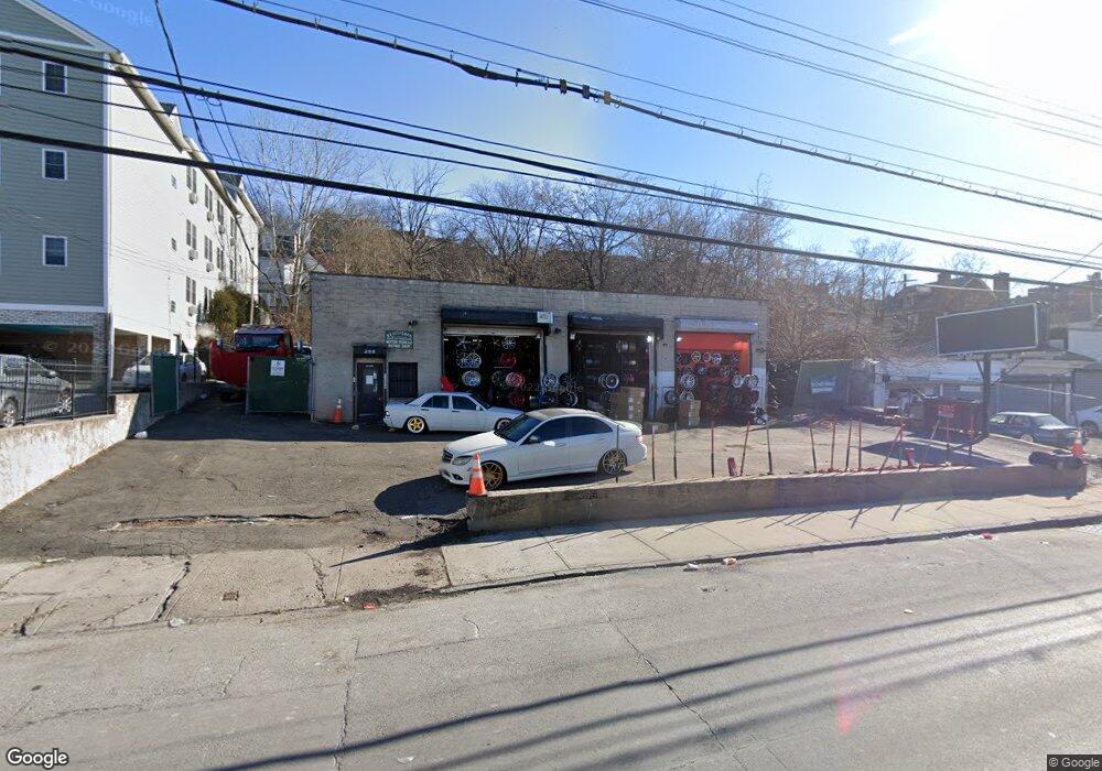 298 Warburton Ave, Yonkers, NY 10701 - photo 1