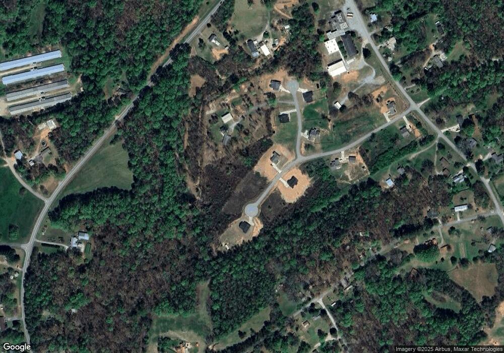 204 Fairview Meadows Dr, Demorest, GA 30535 - photo 1