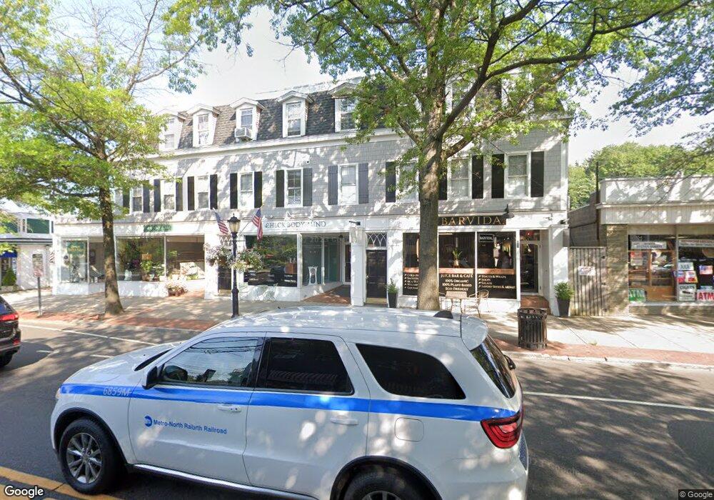 885 Post Rd unit 2C, Darien, CT 06820 - photo 1