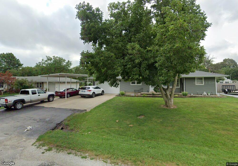 652 S Stowe St, Virginia, IL 62691 - photo 1