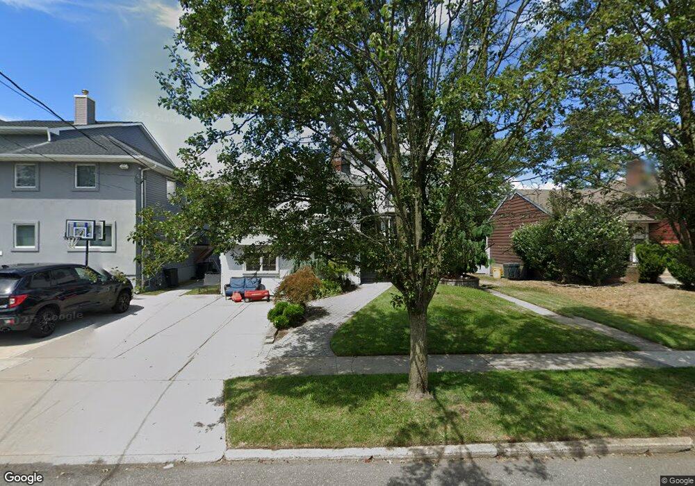 348 Argyle Rd, Cedarhurst, NY 11516 - photo 1