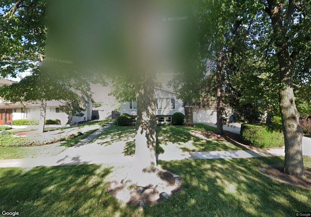 3N455 Crown Rd, Elmhurst, IL 60126 - photo 1