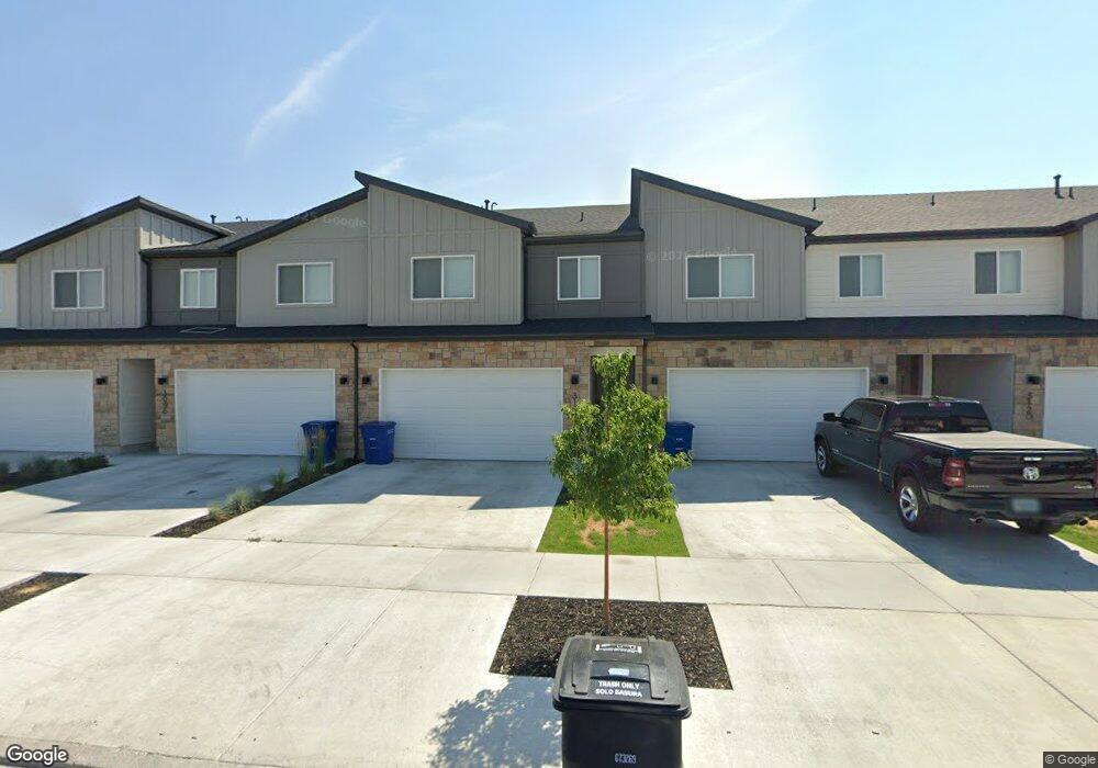 3102 S 400 W unit I224, Logan, UT 84321 - photo 1
