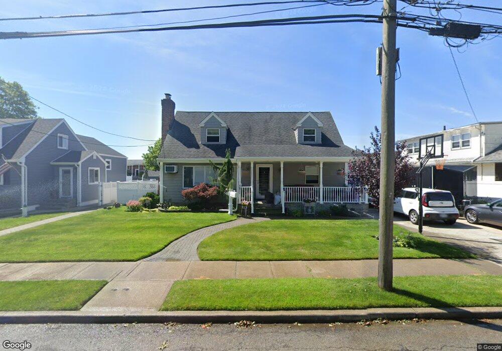 1056 Steele Blvd, Baldwin, NY 11510 - photo 1