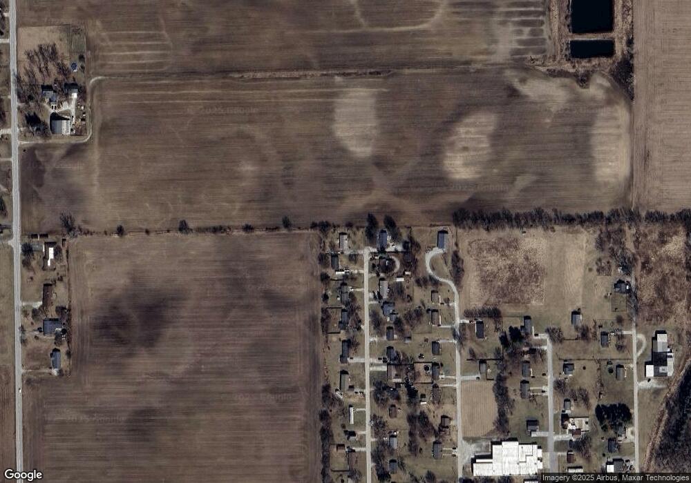 529 N Franklin St, Mentone, IN 46539 - photo 1