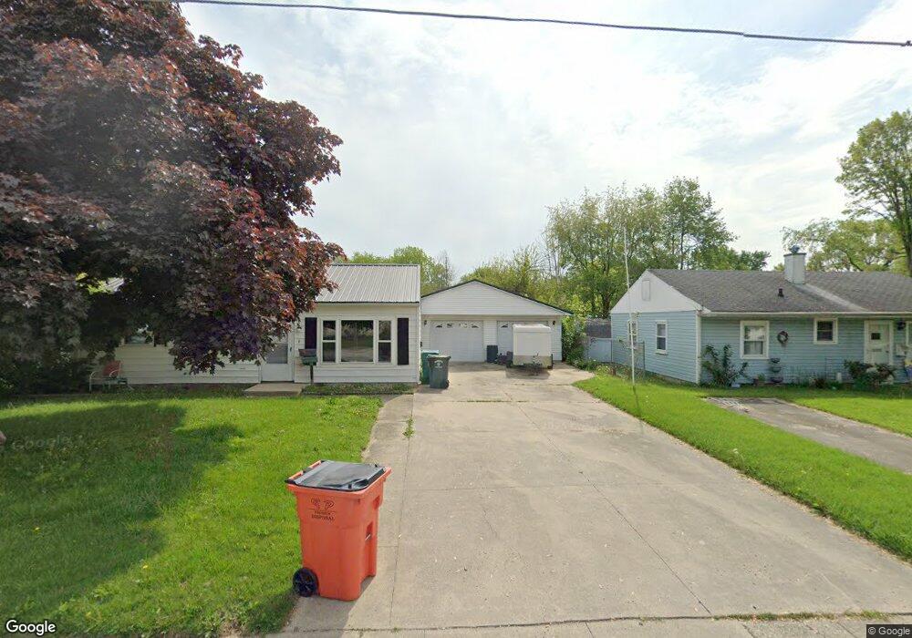 1302 S 4th St, Mattoon, IL 61938 - photo 1