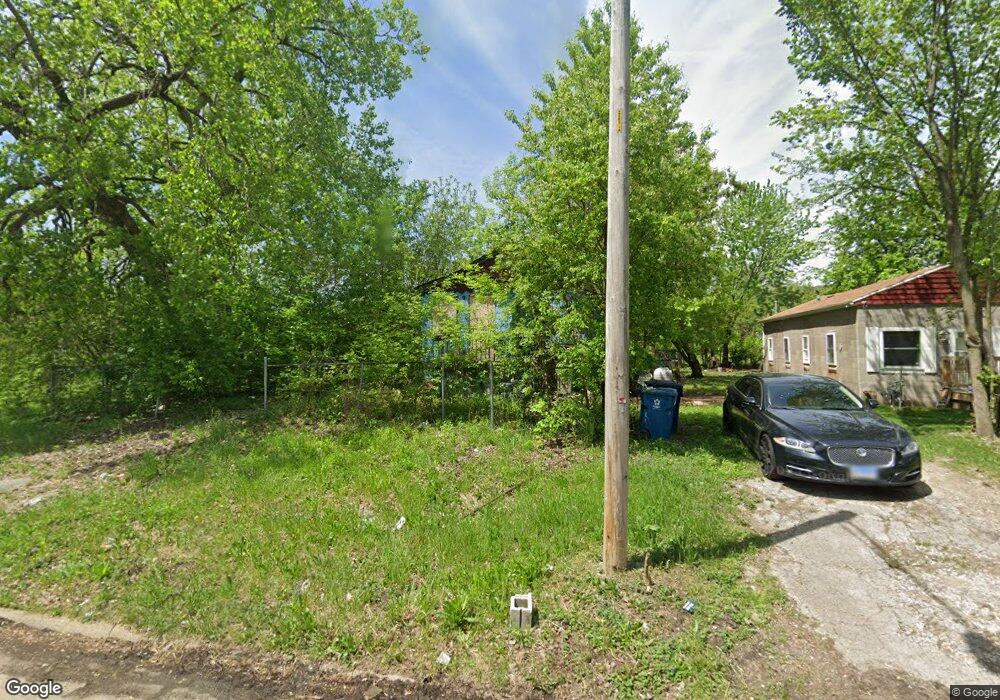 1432 Greenwood Ave, Ford Heights, IL 60411 - photo 1