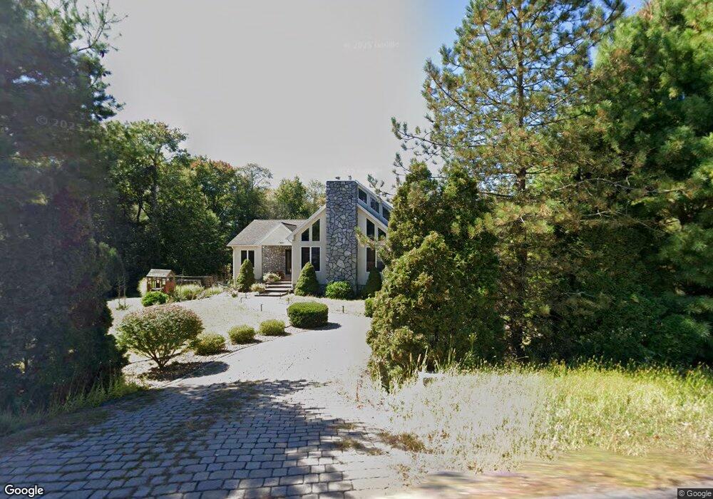 1421 Piper Rd, West Springfield, MA 01089 - photo 1