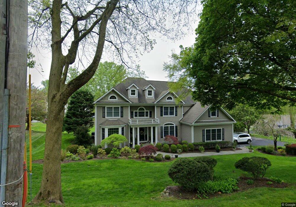 197 Ridgecrest Rd, Briarcliff Manor, NY 10510 - photo 1