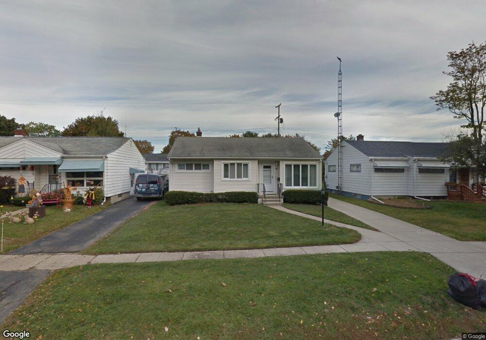 3817 Whittier Ave, Flint, MI 48506 - photo 1