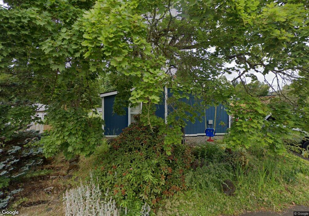 255 W 8th St, Lafayette, OR 97127 - photo 1