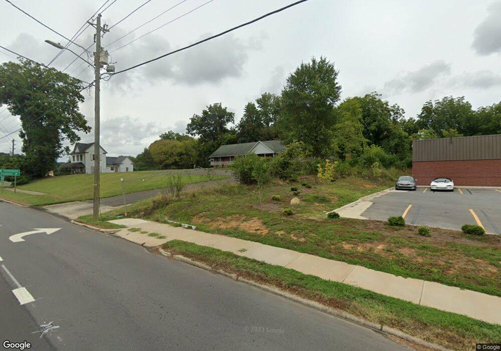 700 Greensboro Ave, Siler City, NC 27344 - photo 1