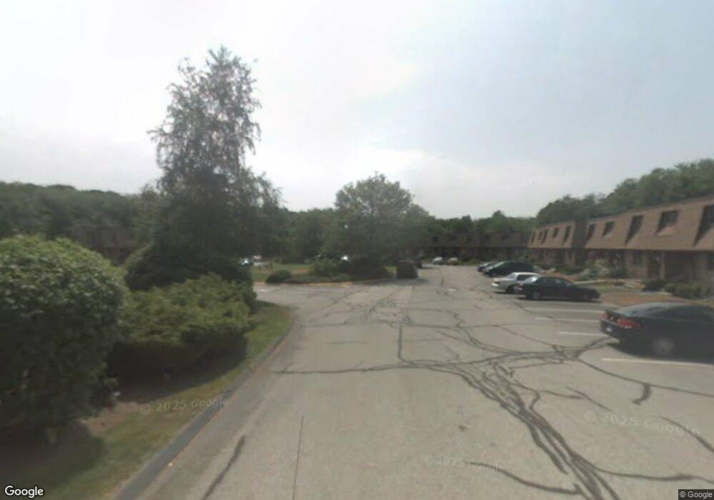 32 Upper Pattagansett Rd unit 22, East Lyme, CT 06333 - photo 1