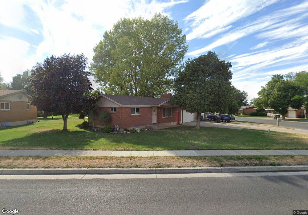 790 Anderson Ave, Hyrum, UT 84319 - photo 1