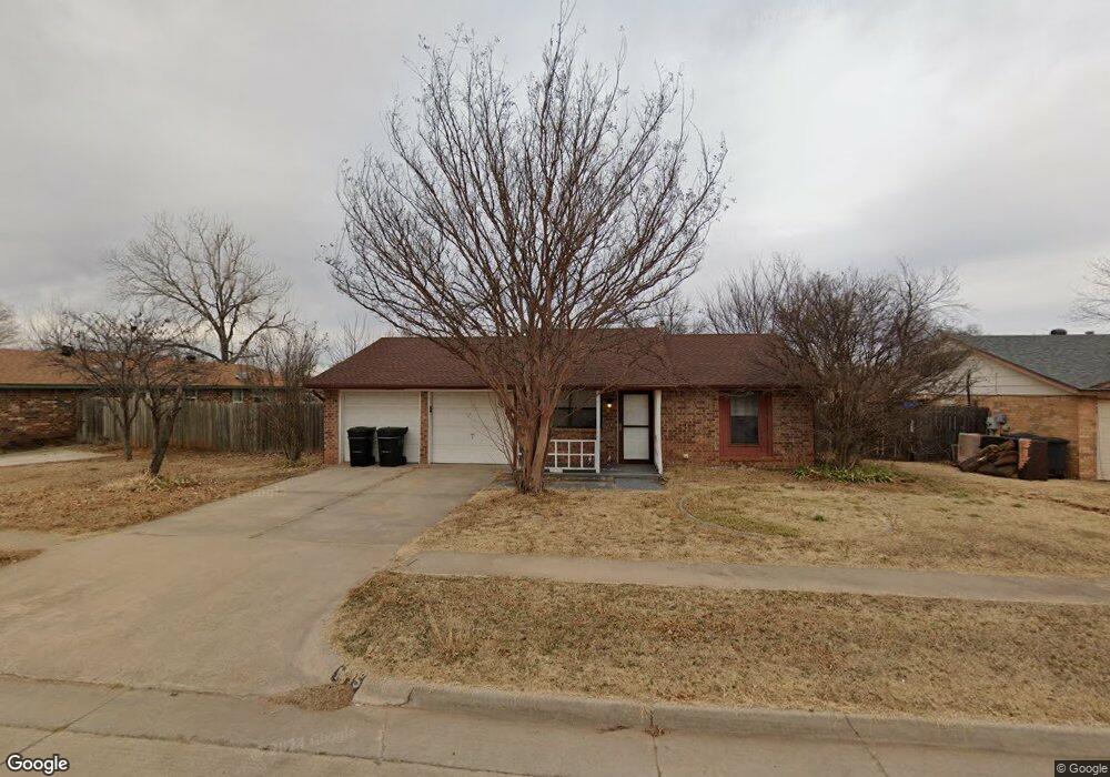1605 NE 6th St, Moore, OK 73160 - photo 1