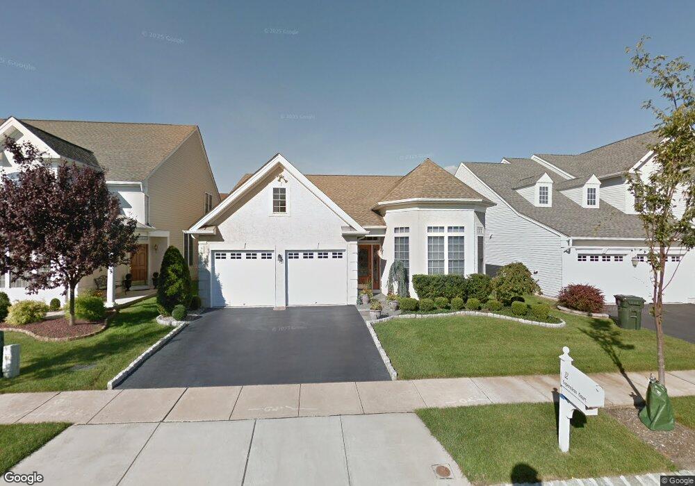 32 Copernicus Ct, Cranbury, NJ 08512 - photo 1