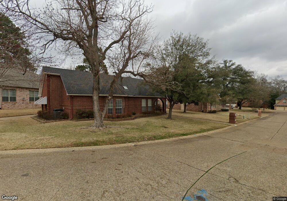 745 Fairmont Dr, Tyler, TX 75701 - photo 1