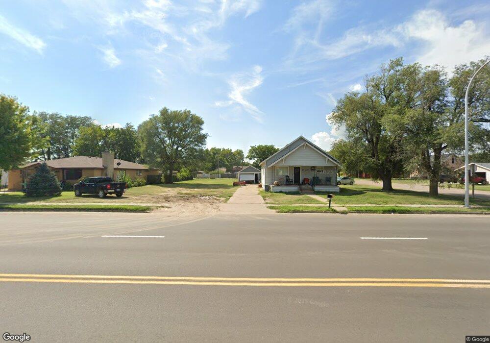 905 S Main St, Hugoton, KS 67951 - photo 1