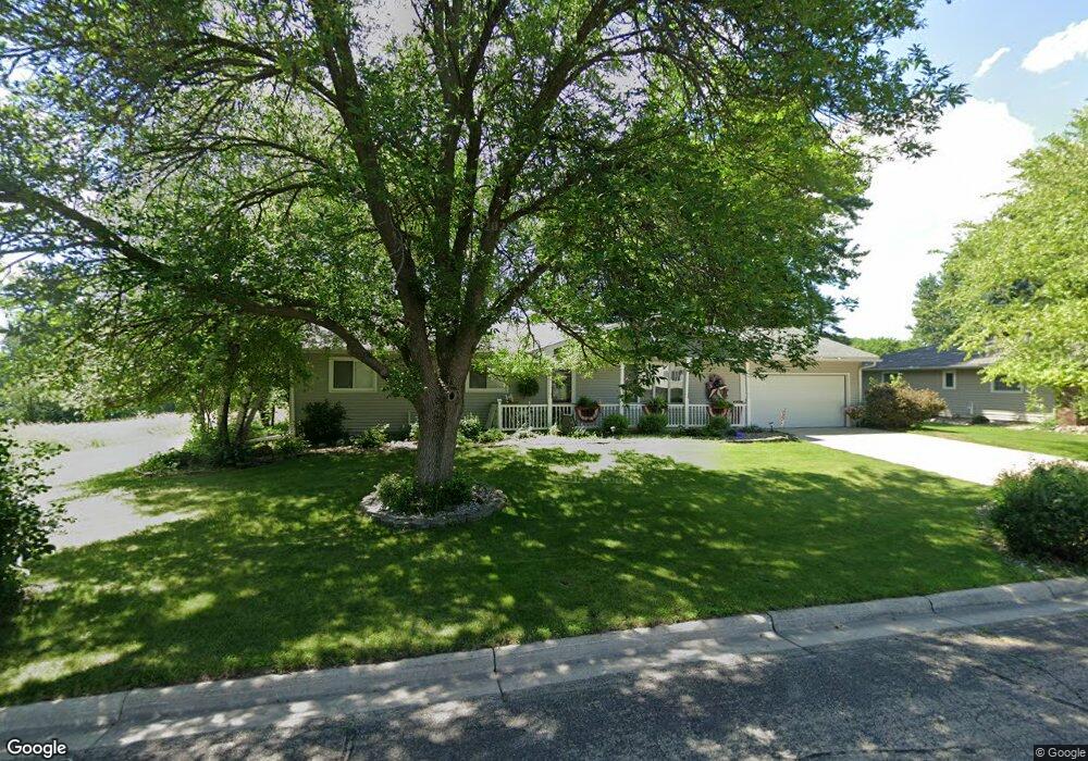 1909 Keystone Dr, Albert Lea, MN 56007 - photo 1