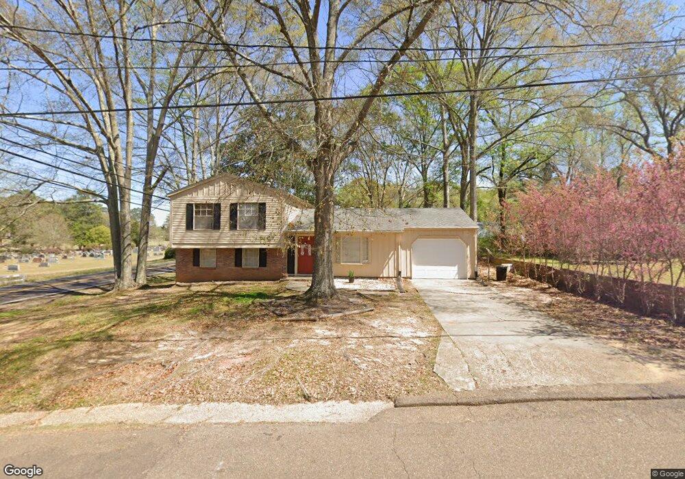 101 Wilson Dr, McComb, MS 39648 - photo 1