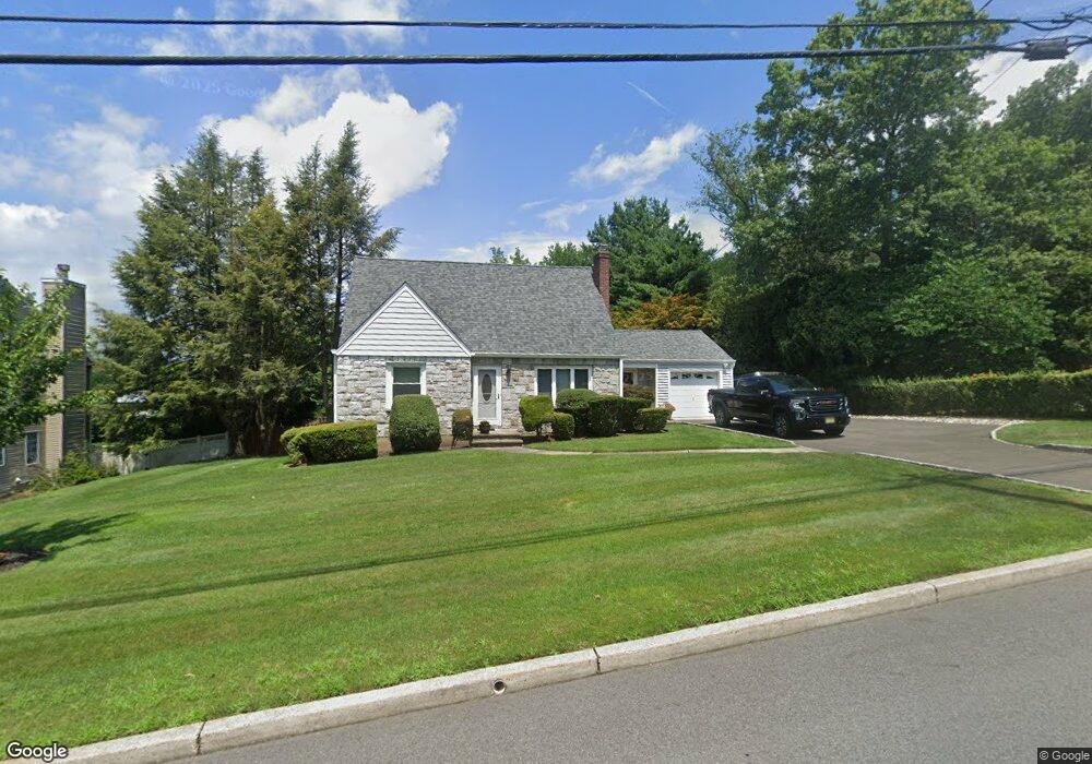 11 Lincoln Ave, Woodcliff Lake, NJ 07677 - photo 1