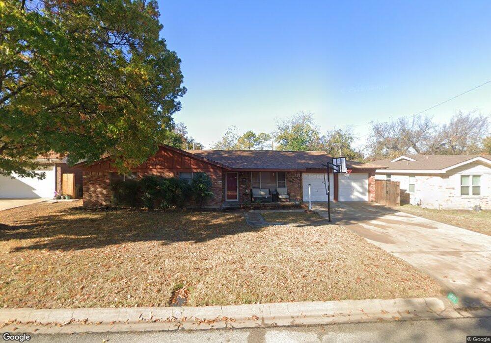 837 Lee Dr, Bedford, TX 76022 - photo 1