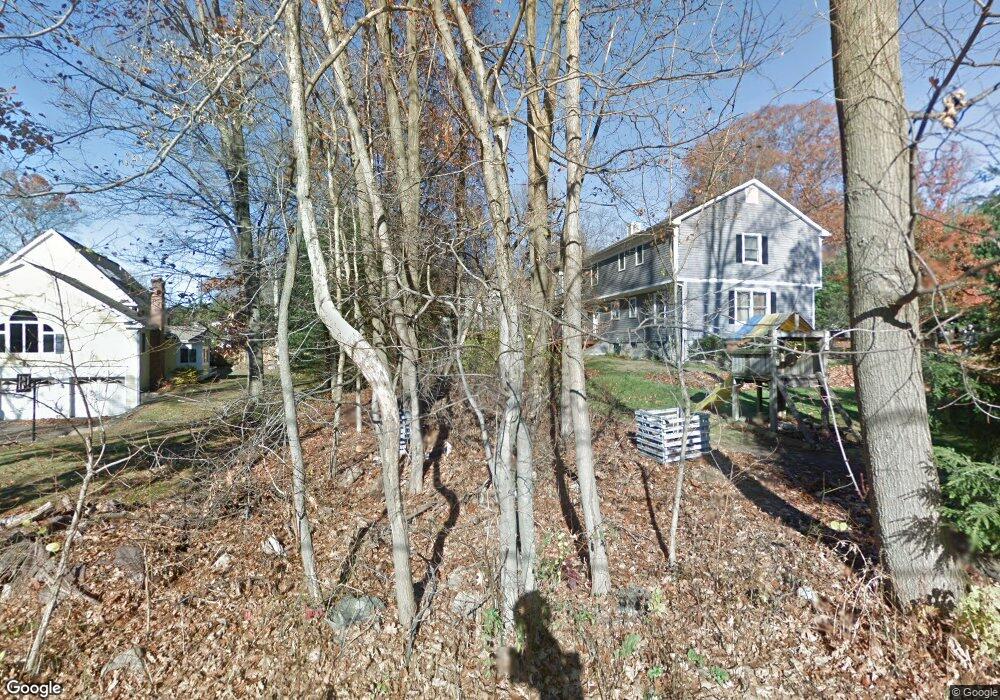 24 Lagana Ln, Norwalk, CT 06850 - photo 1