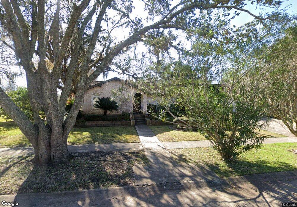 5219 Shady Oaks Ln, Friendswood, TX 77546 - photo 1