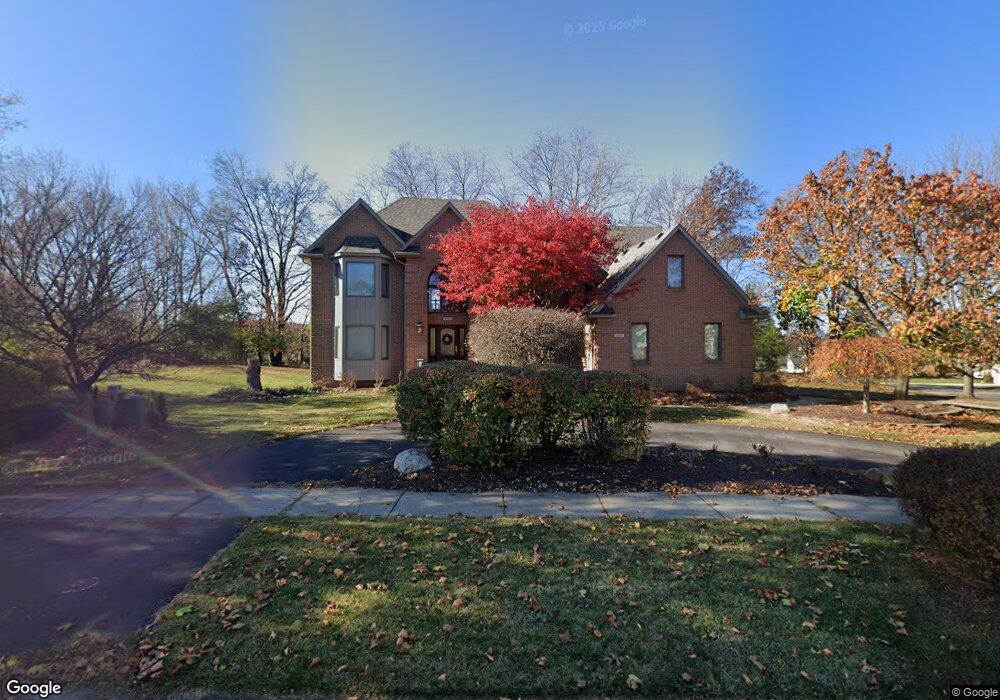 6818 Apple Blossom Trail, West Bloomfield, MI 48322 - photo 1