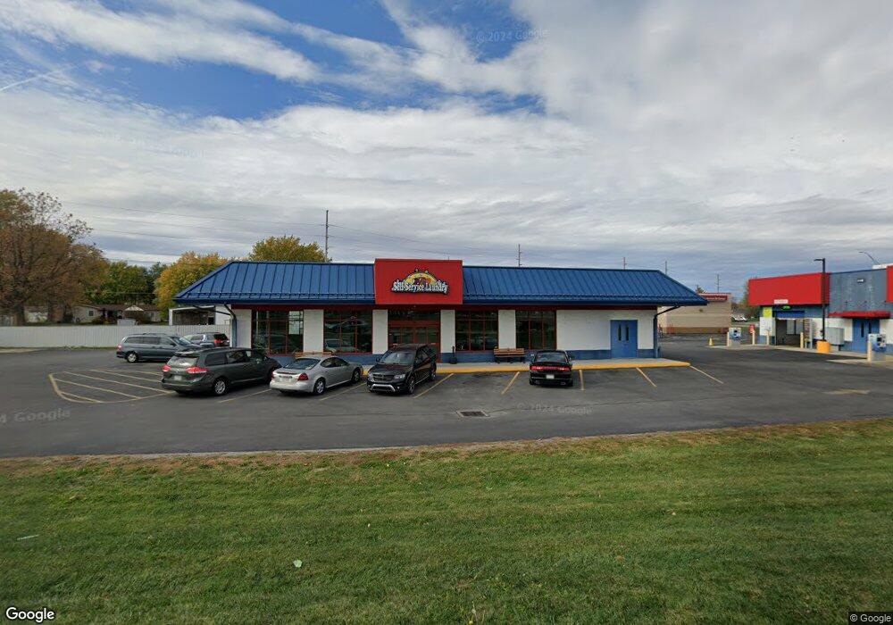 1241 Bellefontaine St, Wapakoneta, OH 45895 - photo 1