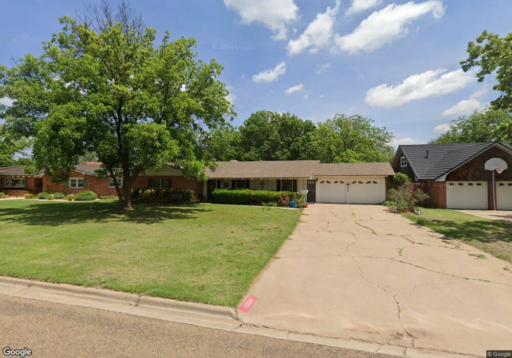 1104 Dallas St, Plainview, TX 79072 - photo 1