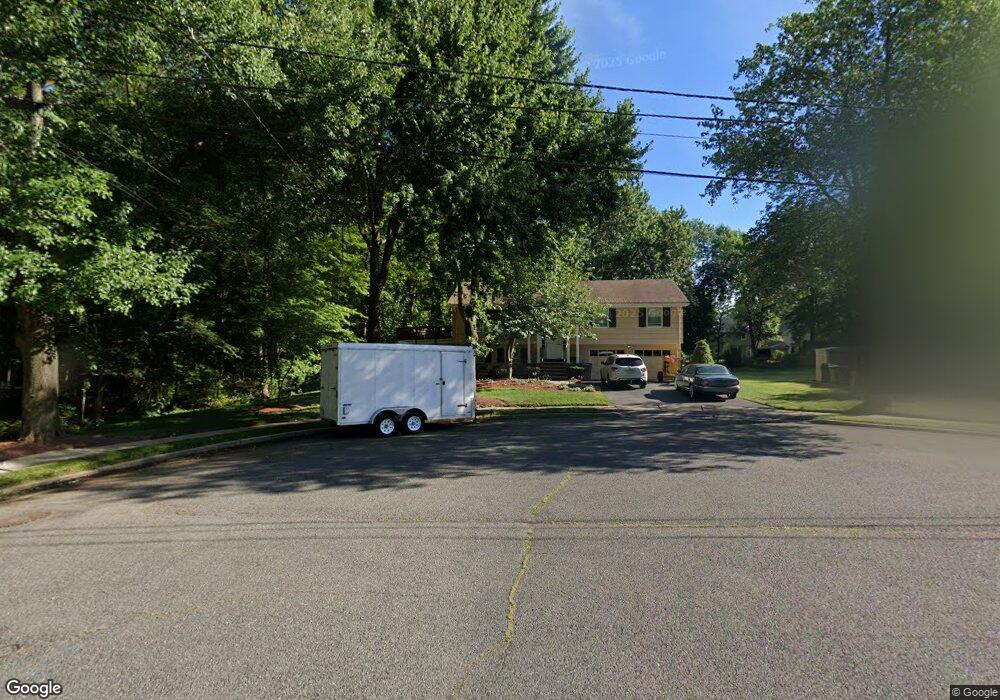 176 Kennedy Ct, Paramus, NJ 07652 - photo 1