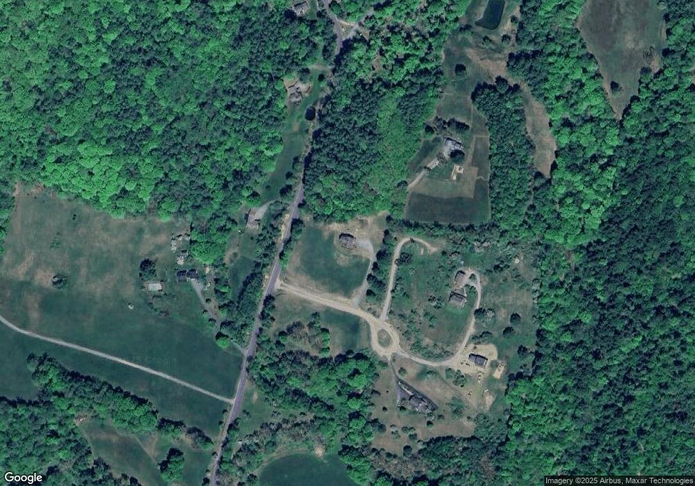 4 Windsor Rd, Bellows Falls, VT 05101 - photo 1