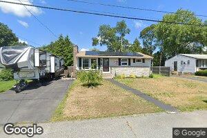 49 Burbank Dr, Warwick, RI 02886