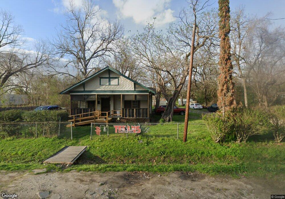 1030 Wall St, Houston, TX 77088 - photo 1