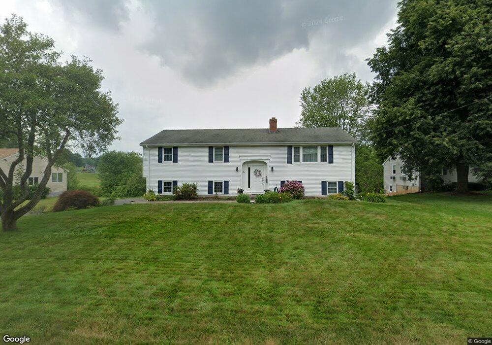 28 Downing Cir, Bloomfield, CT 06002 - photo 1