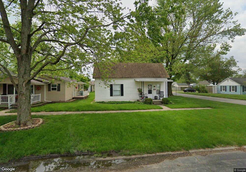 3233 Moultrie Ave, Mattoon, IL 61938 - photo 1