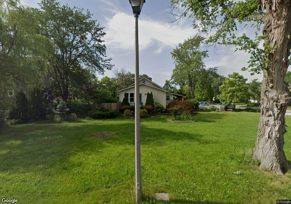 565 W 3rd St, Elmhurst, IL 60126 - photo 1