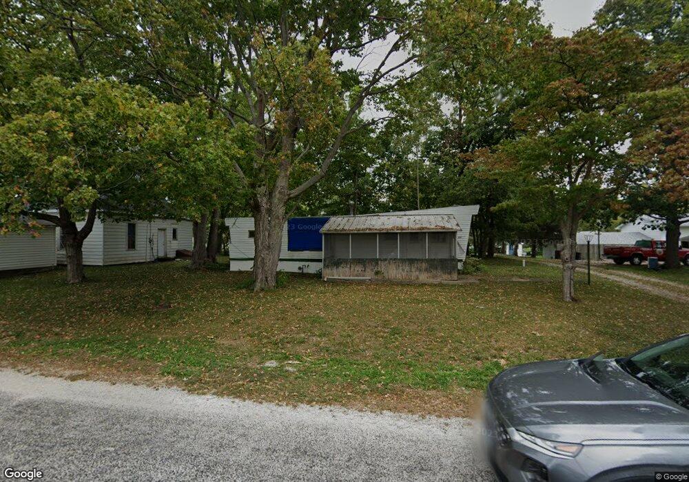 341 W Beardstown St, Virginia, IL 62691 - photo 1