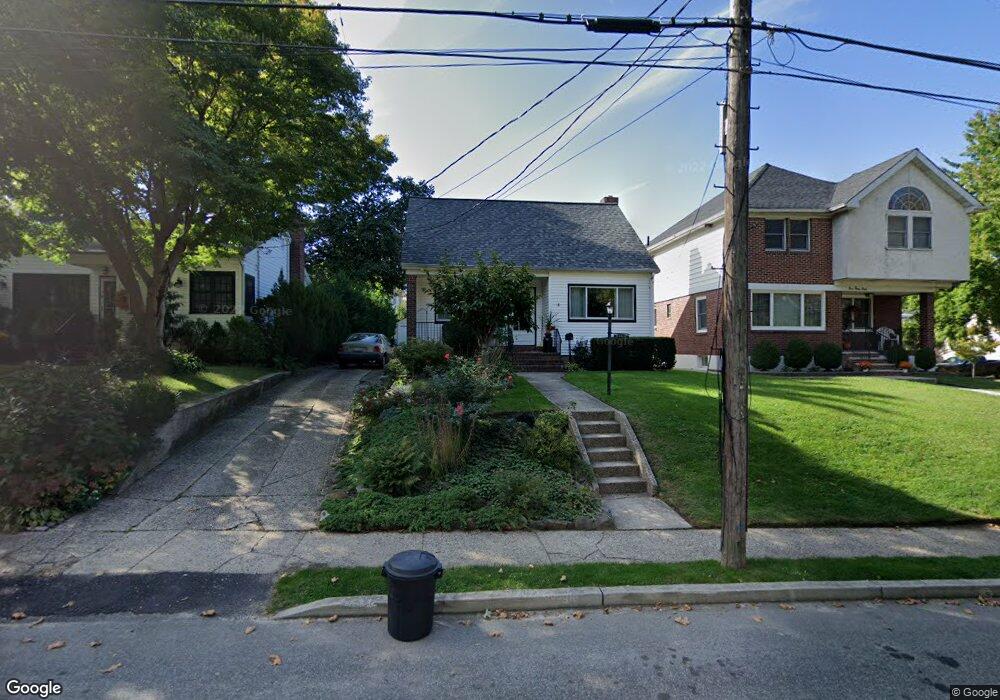 152 Kissel Ave, Staten Island, NY 10310 - photo 1