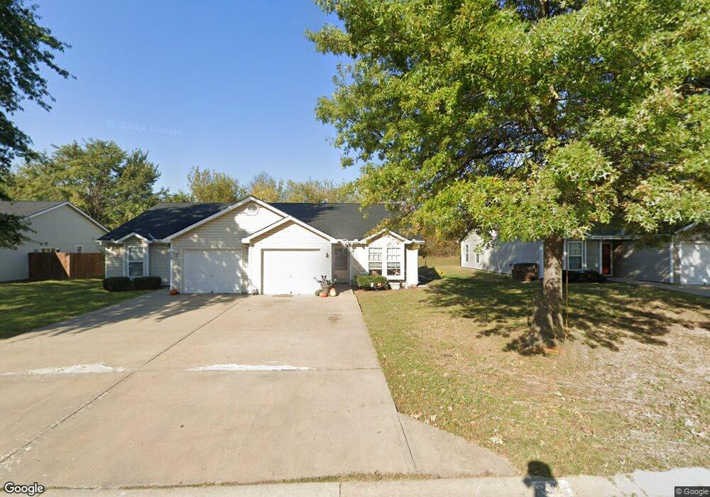 312 S Darrowby Dr unit 314, Raymore, MO 64083 - photo 1