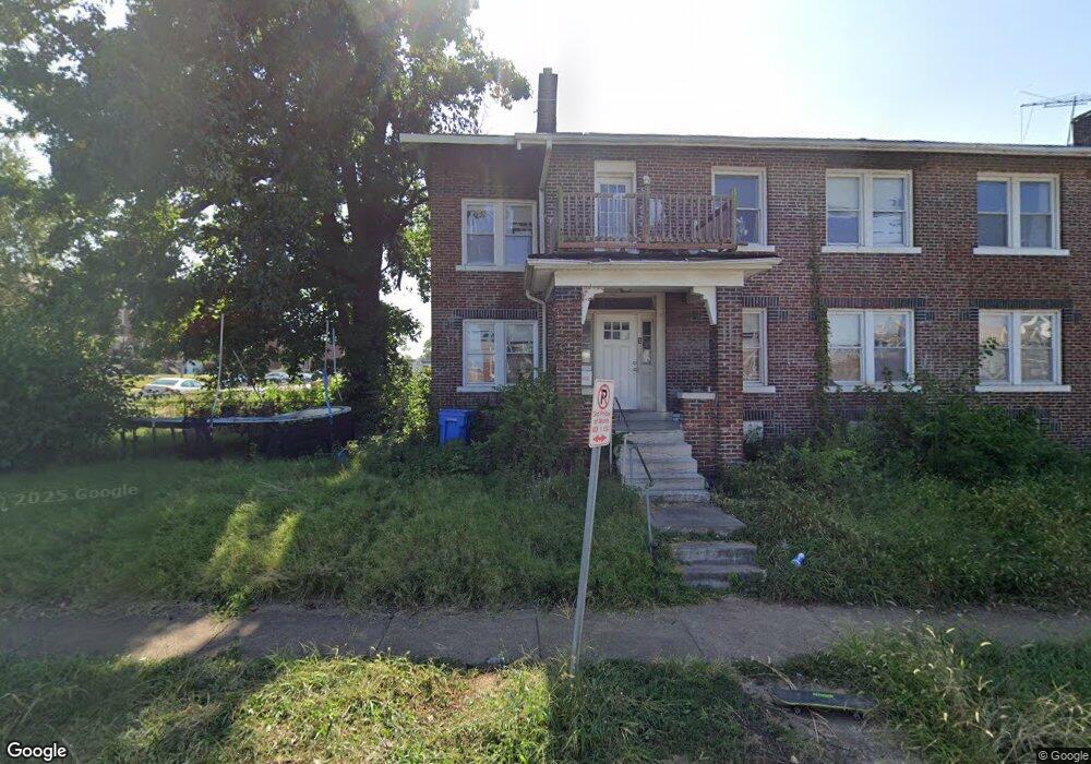 4404 Floriss Place, Saint Louis, MO 63115 - photo 1