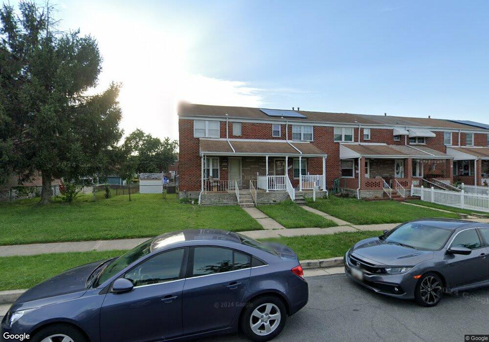 1032 Foxridge Ln, Essex, MD 21221 - photo 1