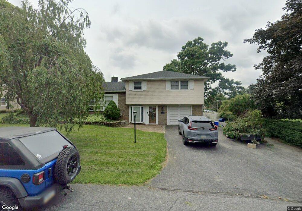 3770 Sycamore Dr, Easton, PA 18045 - photo 1