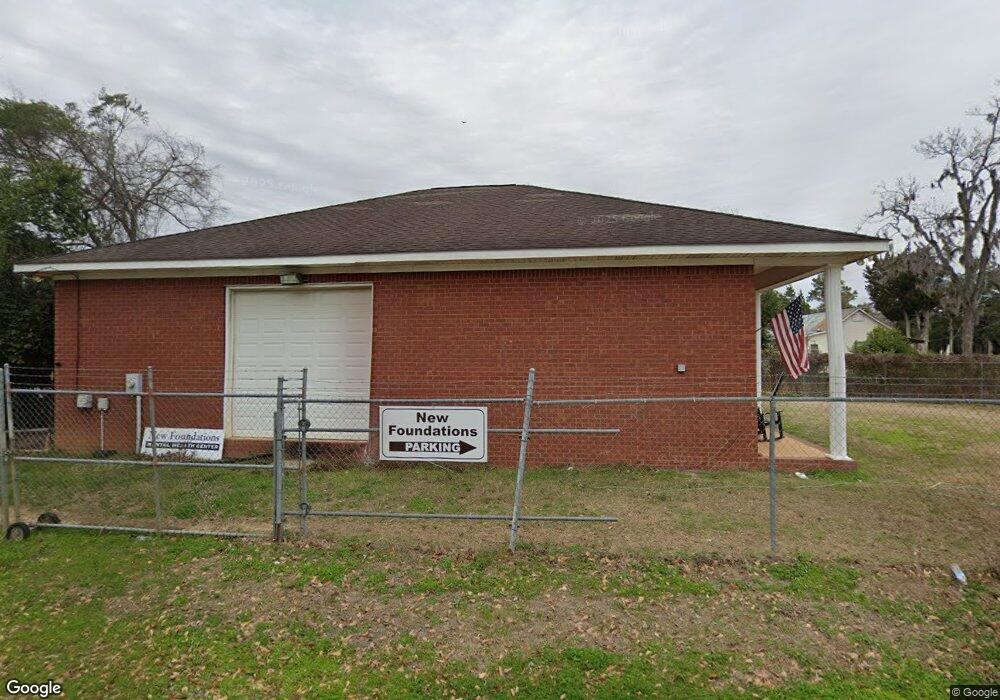 601 N Clay St, Bainbridge, GA 39817 - photo 1