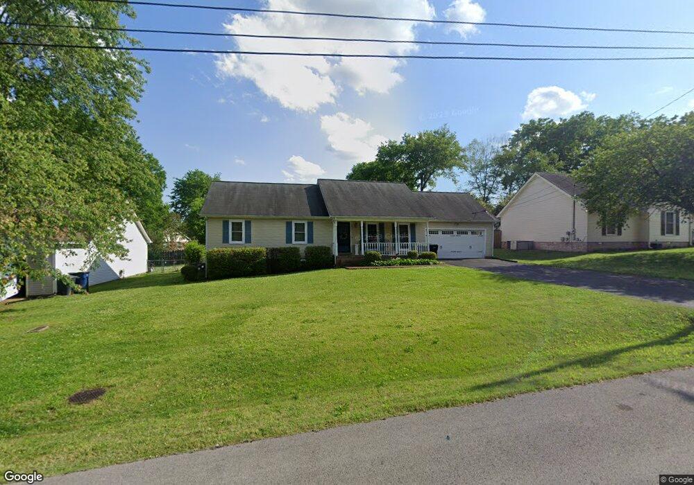 3009 Windsor Dr, Columbia, TN 38401 - photo 1