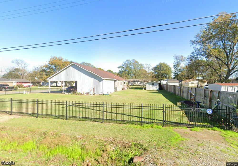 1020 N Main St, Stuttgart, AR 72160 - photo 1