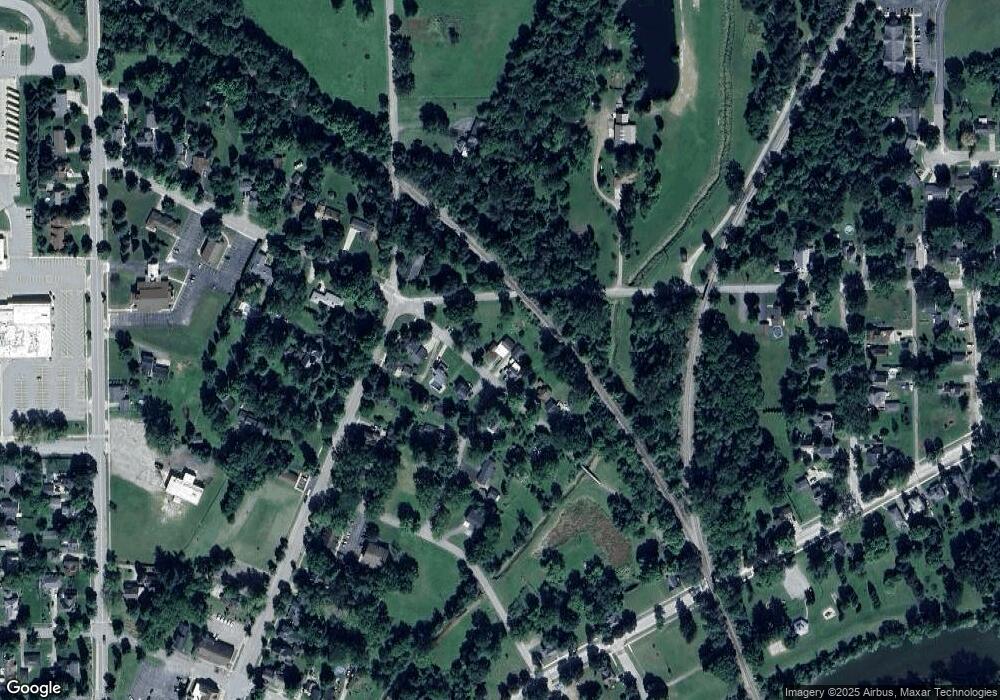 103 E Maple St, Vassar, MI 48768 - photo 1