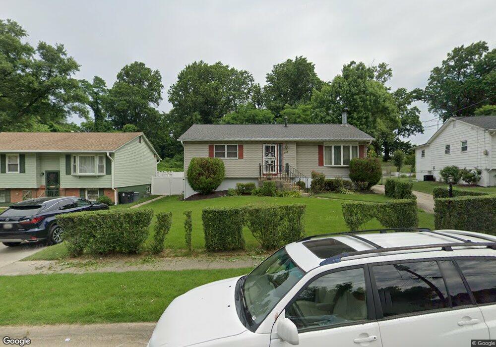 7014 Valley Park Rd, Capitol Heights, MD 20743 - photo 1