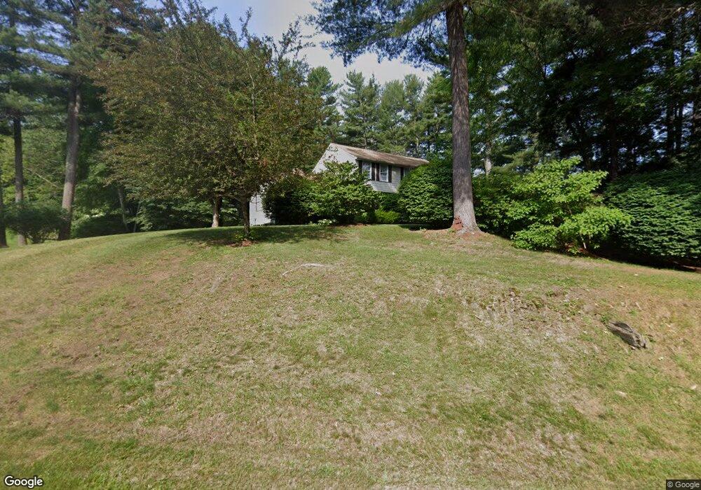 2 Sutton Place, Londonderry, NH 03053 - photo 1